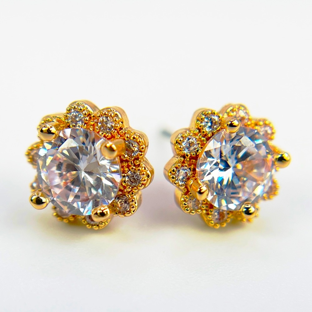 Swarovski Crystal Flower Halo Stud Earrings - Picture 4 of 9